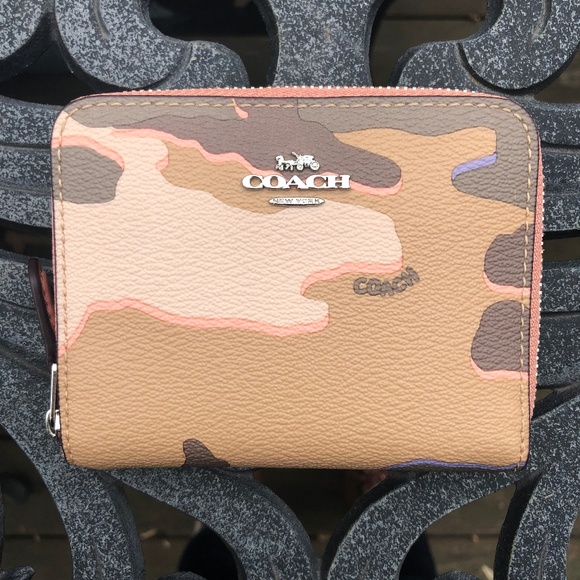 Coach Handbags - NEW Coach Wild Camo Small Zip Wallet
